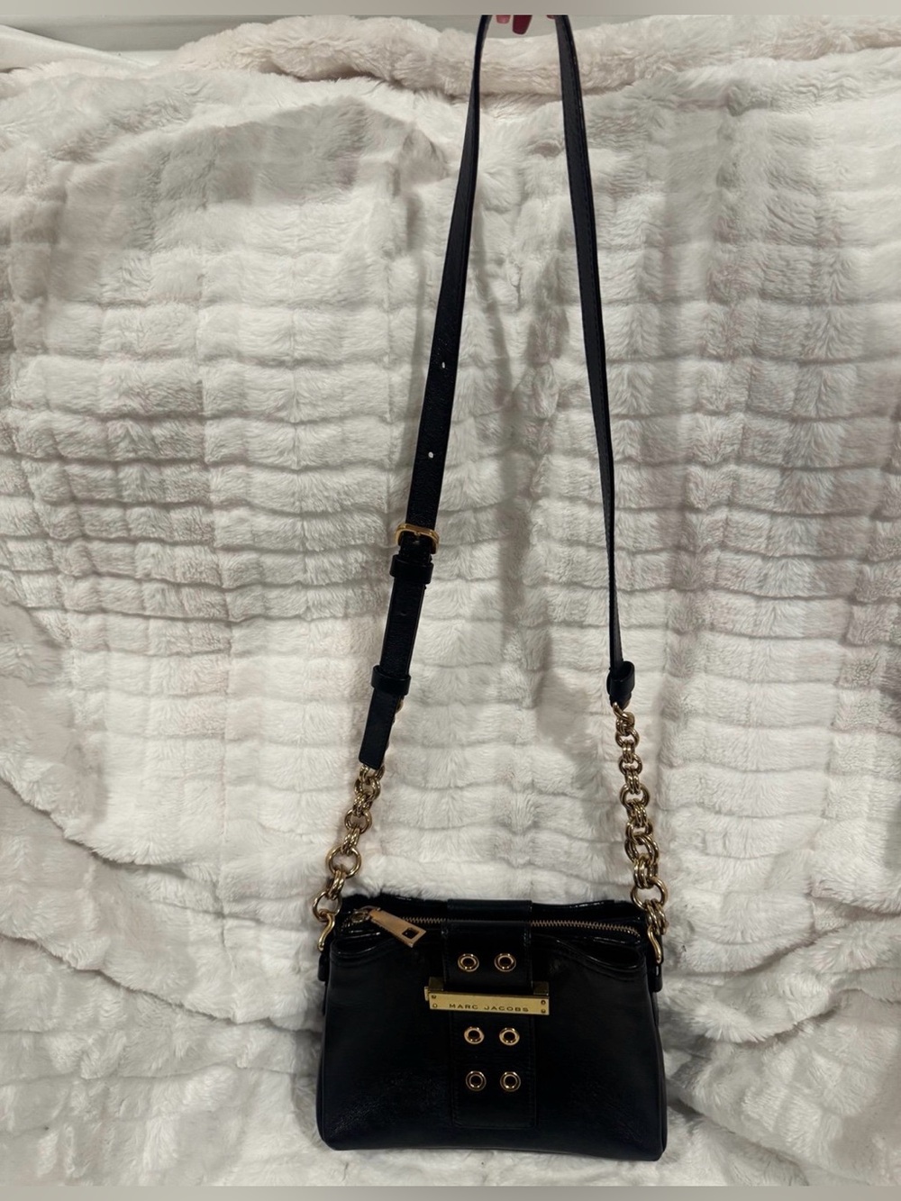 ❤️ Authentic Marc Jacobs Leather M0010901 Lock & Strap Crossbody Shoulder Bag ❤️